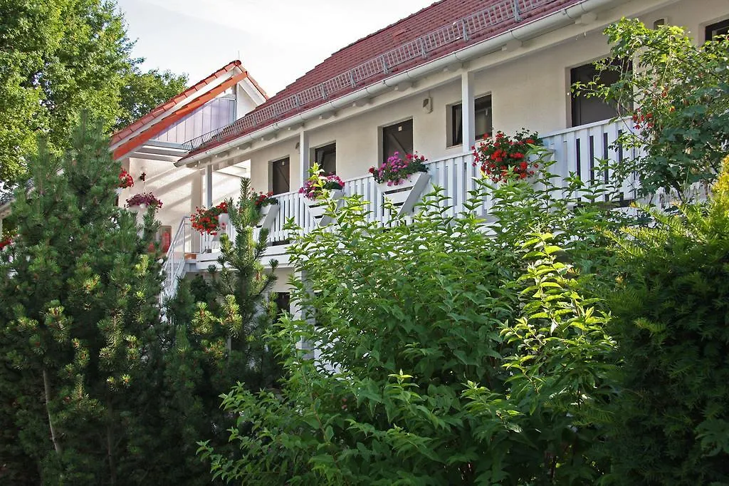 Гостевой дом Pension Geranienhof Stahnsdorf
